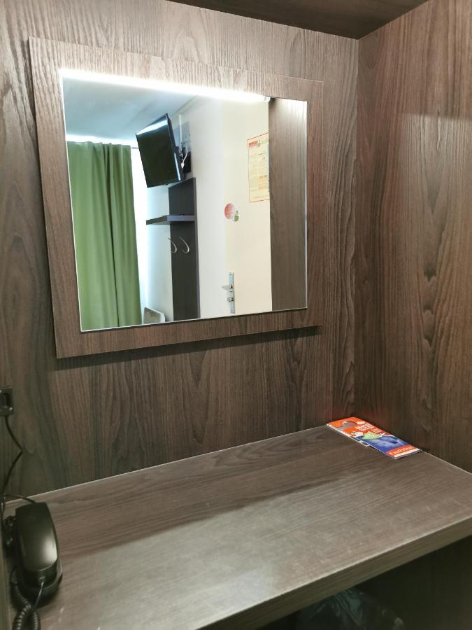 Fasthotel Paris Ouest Bouafle Экстерьер фото